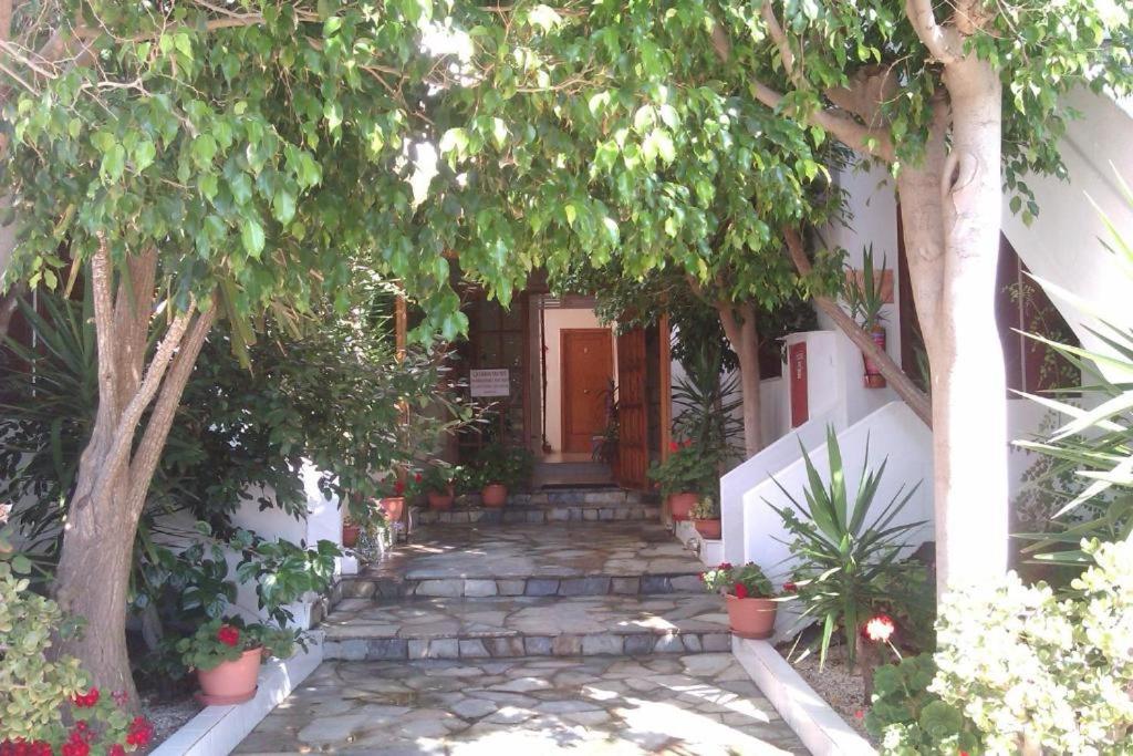 Cathrin Suites Stavrós Exterior foto