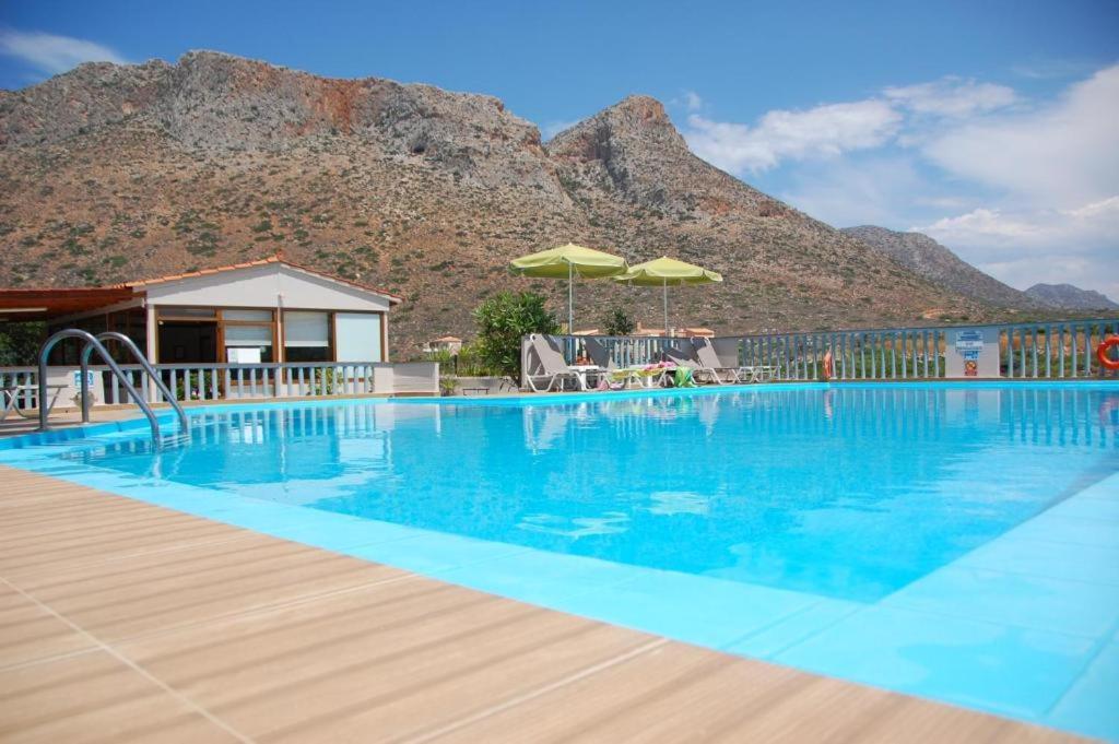 Cathrin Suites Stavrós Exterior foto